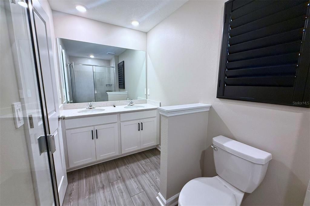 For Rent: $1,750 (3 beds, 2 baths, 1828 Square Feet)