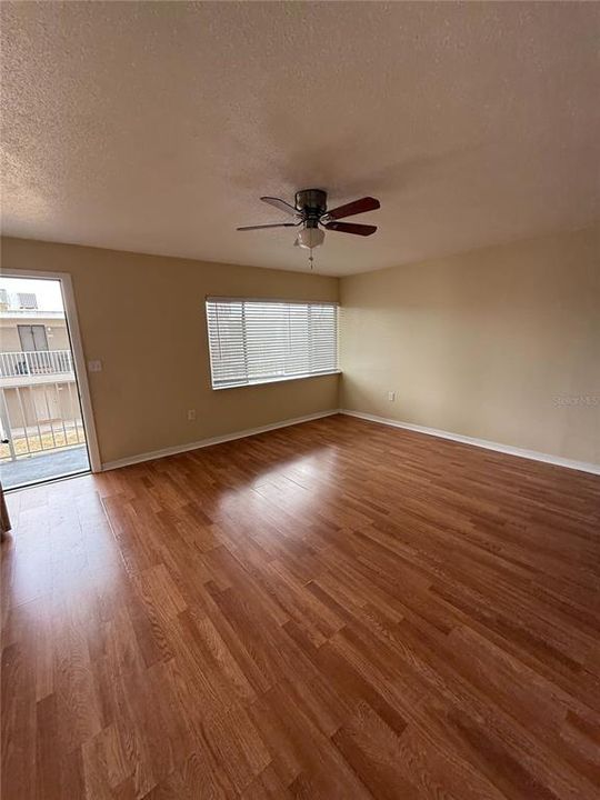 For Sale: $65,000 (2 beds, 1 baths, 850 Square Feet)