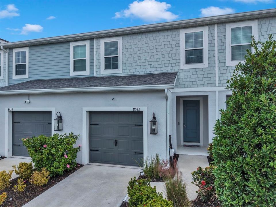 For Rent: $2,000 (3 beds, 2 baths, 1822 Square Feet)