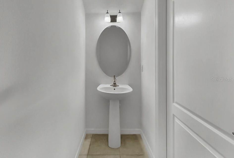 For Rent: $2,000 (3 beds, 2 baths, 1822 Square Feet)