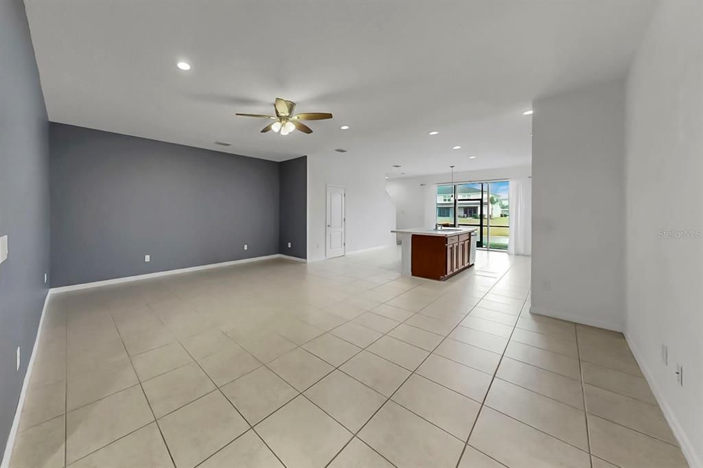 For Rent: $2,000 (3 beds, 2 baths, 1822 Square Feet)