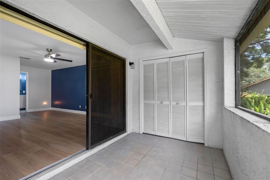 For Sale: $354,900 (2 beds, 2 baths, 1547 Square Feet)
