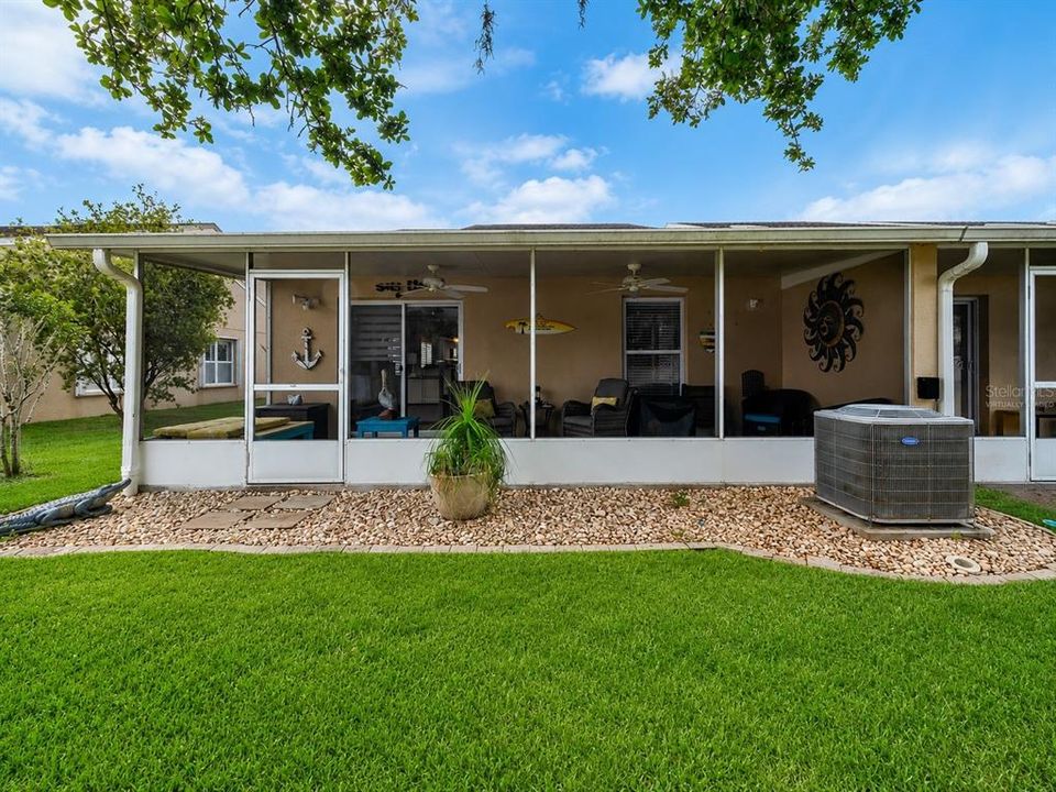 For Sale: $325,000 (3 beds, 2 baths, 1356 Square Feet)