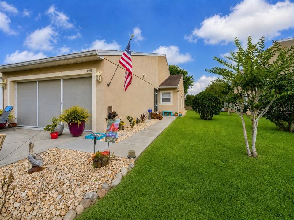 For Sale: $325,000 (3 beds, 2 baths, 1356 Square Feet)
