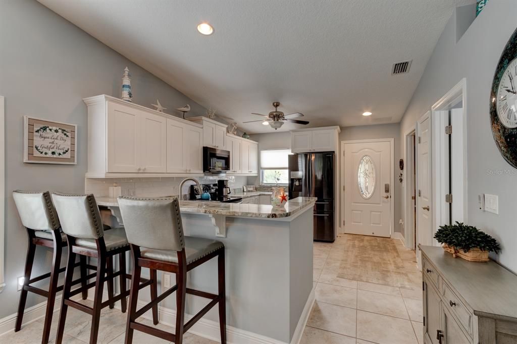 For Sale: $325,000 (3 beds, 2 baths, 1356 Square Feet)