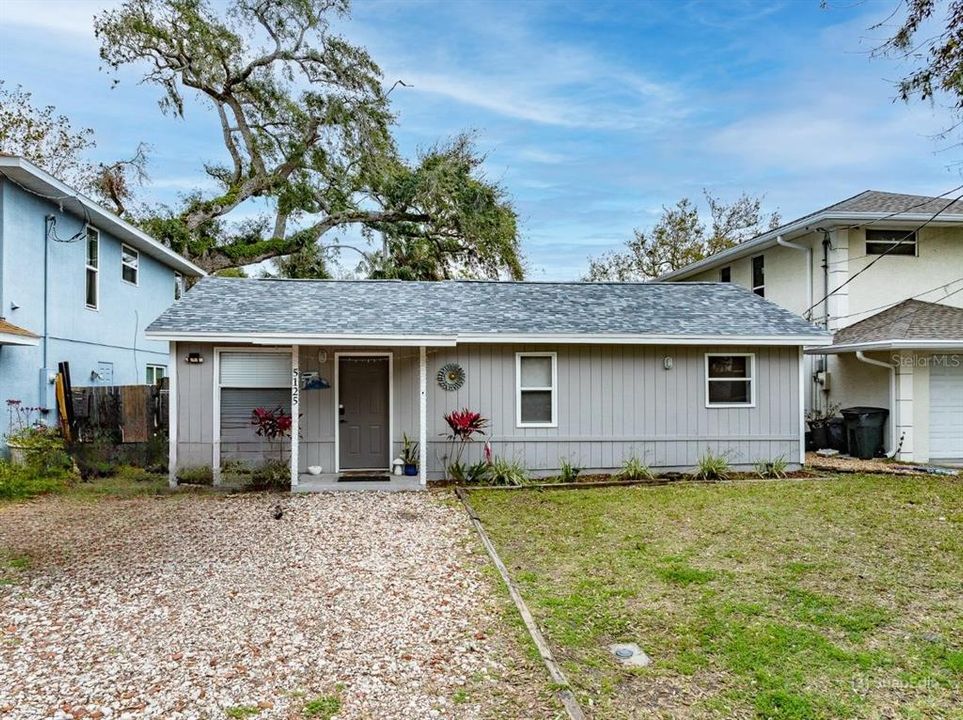 En Venta: $323,000 (4 camas, 2 baños, 1109 Pies cuadrados)