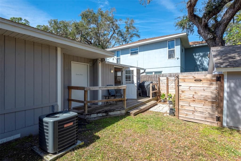 En Venta: $323,000 (4 camas, 2 baños, 1109 Pies cuadrados)