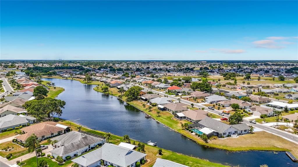 На продажу: $399,000 (2 спален, 2 ванн, 2320 Квадратных фут)