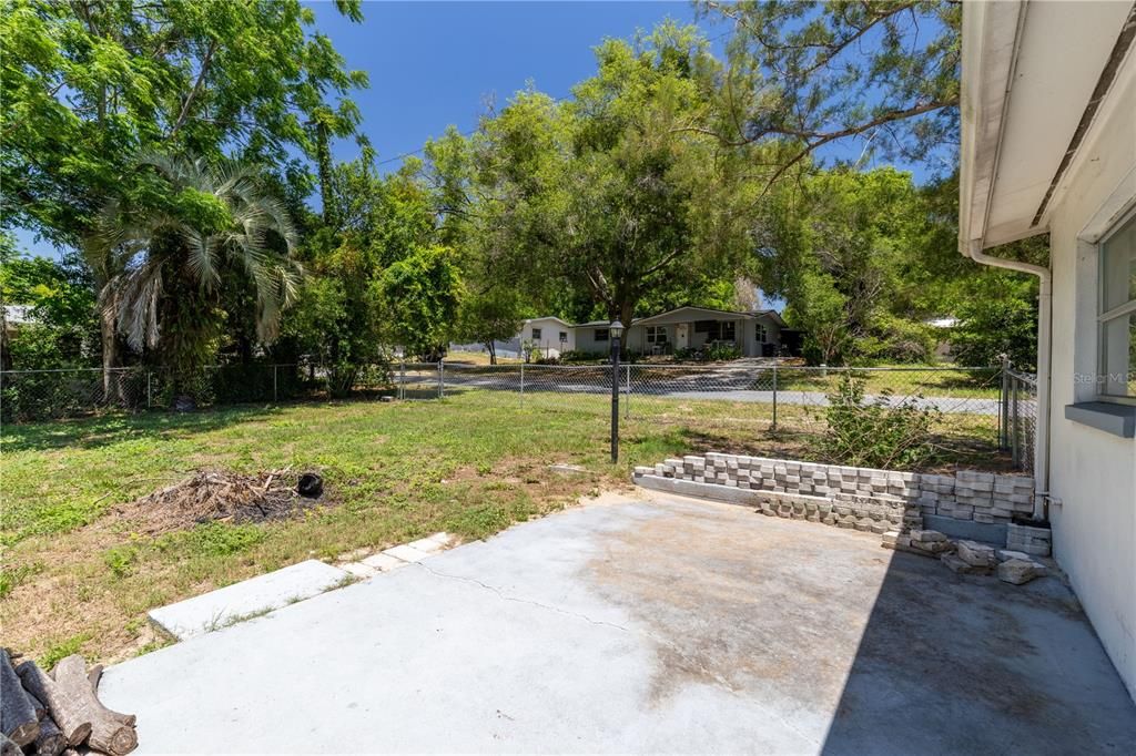 For Sale: $199,900 (3 beds, 2 baths, 1212 Square Feet)
