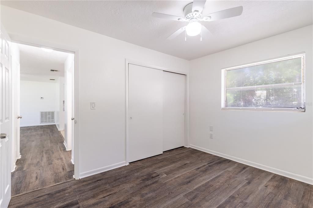 For Sale: $199,900 (3 beds, 2 baths, 1212 Square Feet)