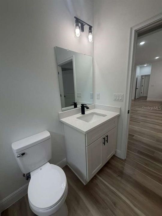 For Rent: $2,000 (4 beds, 2 baths, 1833 Square Feet)