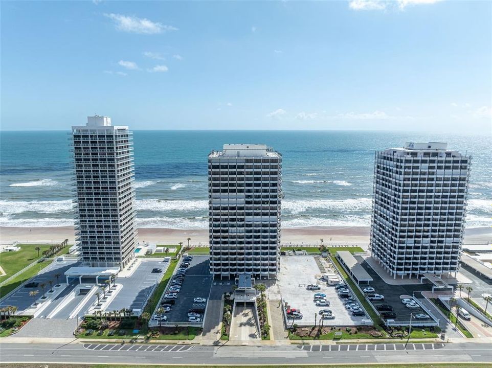 For Rent: $3,150 (2 beds, 2 baths, 1274 Square Feet)