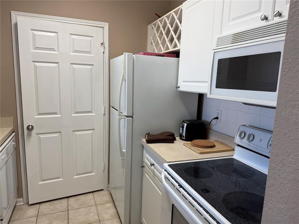 В аренду: $1,600 (1 спален, 1 ванн, 660 Квадратных фут)