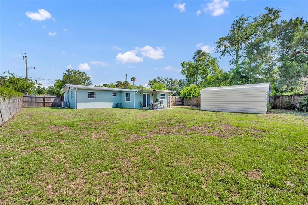 For Sale: $379,000 (2 beds, 2 baths, 1323 Square Feet)