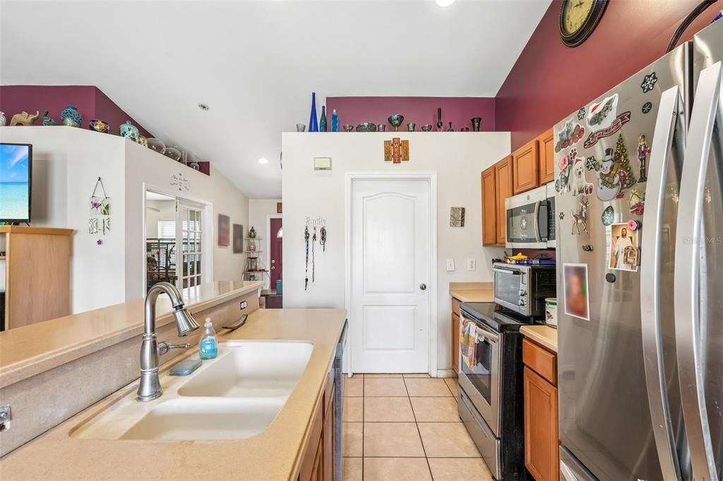 En Venta: $225,000 (3 camas, 2 baños, 1458 Pies cuadrados)