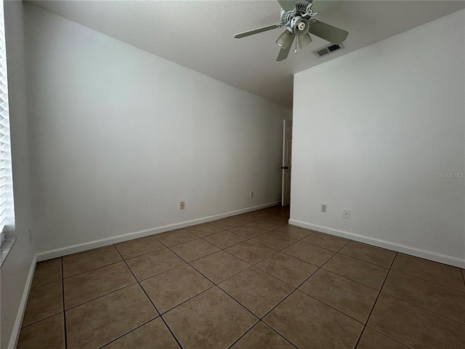 For Sale: $283,000 (3 beds, 2 baths, 1380 Square Feet)