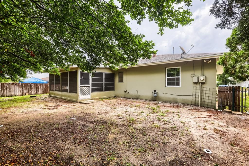 En Venta: $245,000 (3 camas, 2 baños, 1454 Pies cuadrados)
