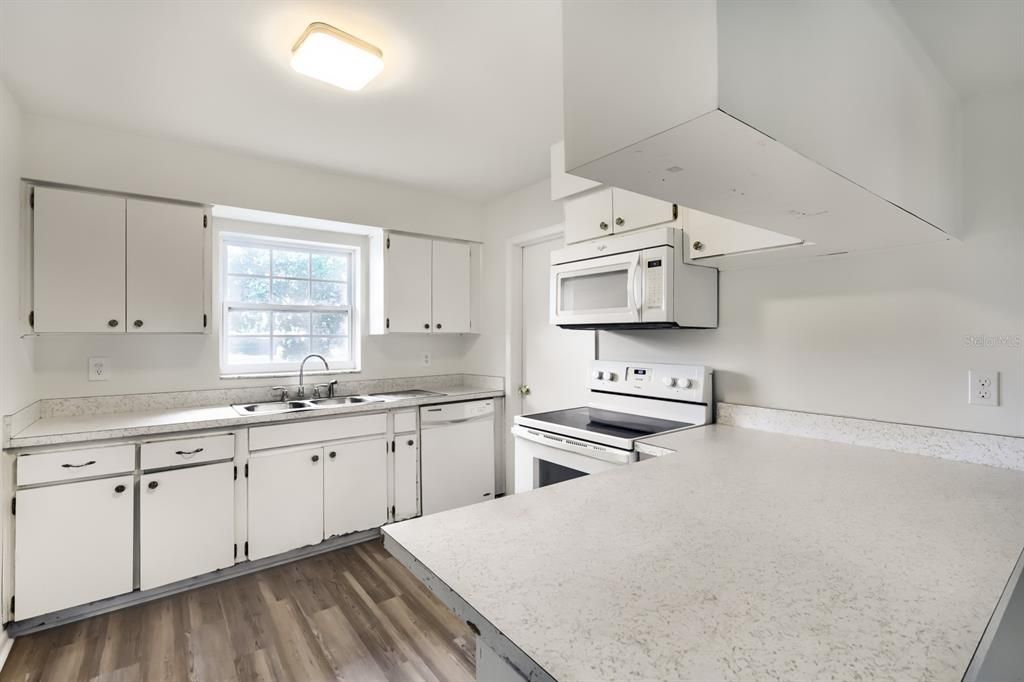 En Venta: $245,000 (3 camas, 2 baños, 1454 Pies cuadrados)