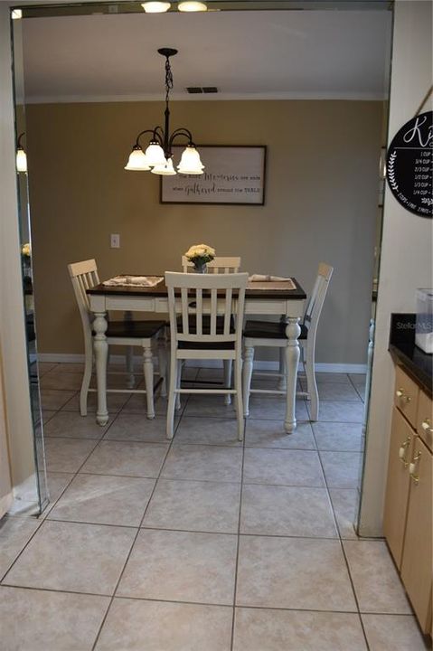 For Sale: $229,000 (3 beds, 2 baths, 1300 Square Feet)
