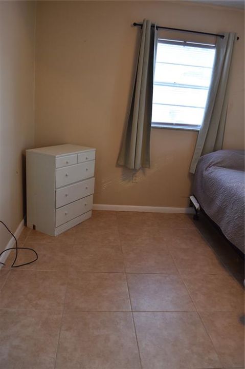 For Sale: $229,000 (3 beds, 2 baths, 1300 Square Feet)