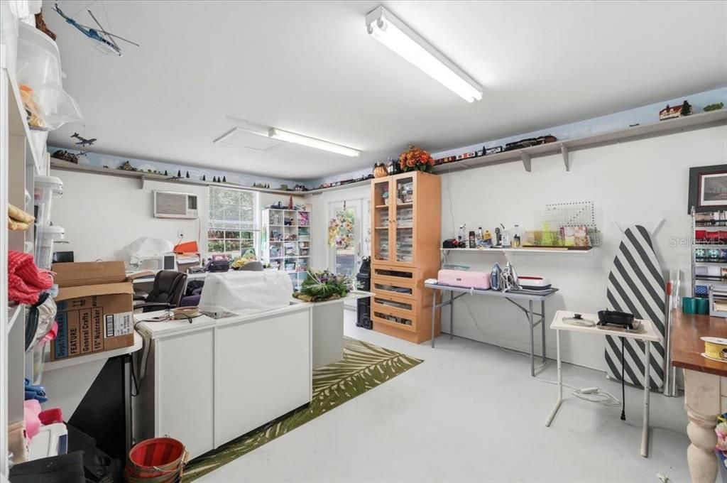 合同活跃: $729,900 (3 贝兹, 2 浴室, 2758 平方英尺)