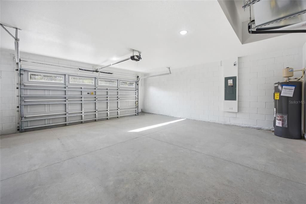 合同活跃: $279,900 (3 贝兹, 2 浴室, 1498 平方英尺)