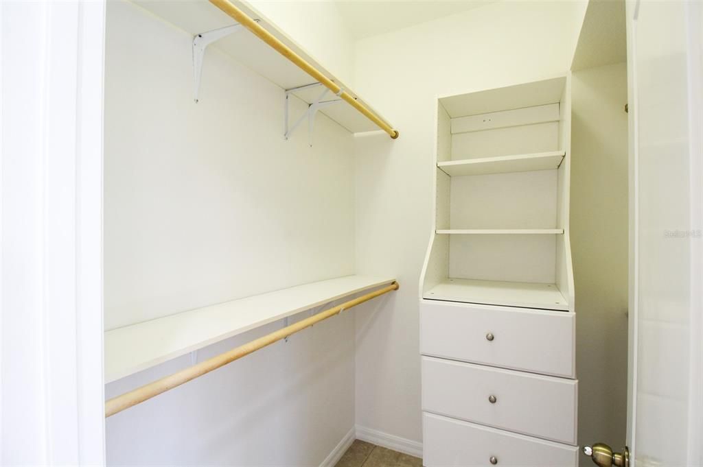 En Renta: $2,700 (3 camas, 2 baños, 2099 Pies cuadrados)