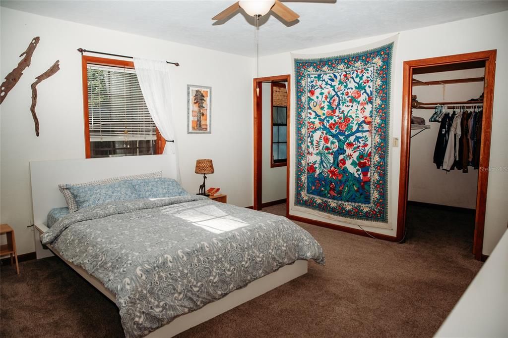 Active With Contract: $325,000 (3 beds, 2 baths, 1488 Square Feet)