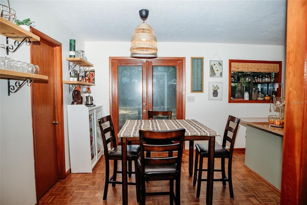 Active With Contract: $325,000 (3 beds, 2 baths, 1488 Square Feet)
