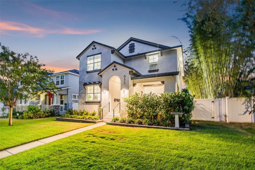 For Sale: $1,199,000 (5 beds, 4 baths, 2857 Square Feet)
