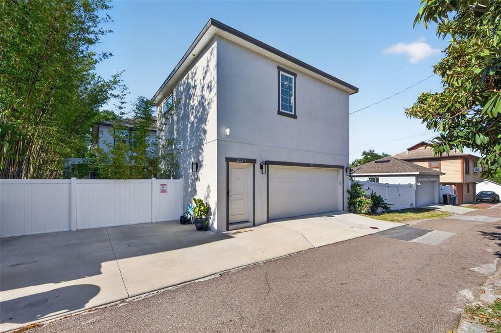 For Sale: $1,199,000 (5 beds, 4 baths, 2857 Square Feet)