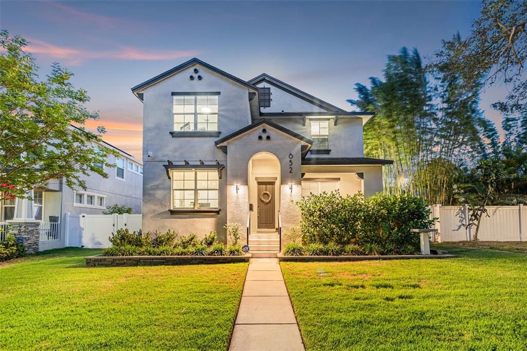 For Sale: $1,199,000 (5 beds, 4 baths, 2857 Square Feet)