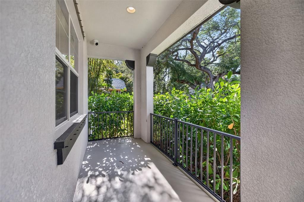 For Sale: $1,199,000 (5 beds, 4 baths, 2857 Square Feet)