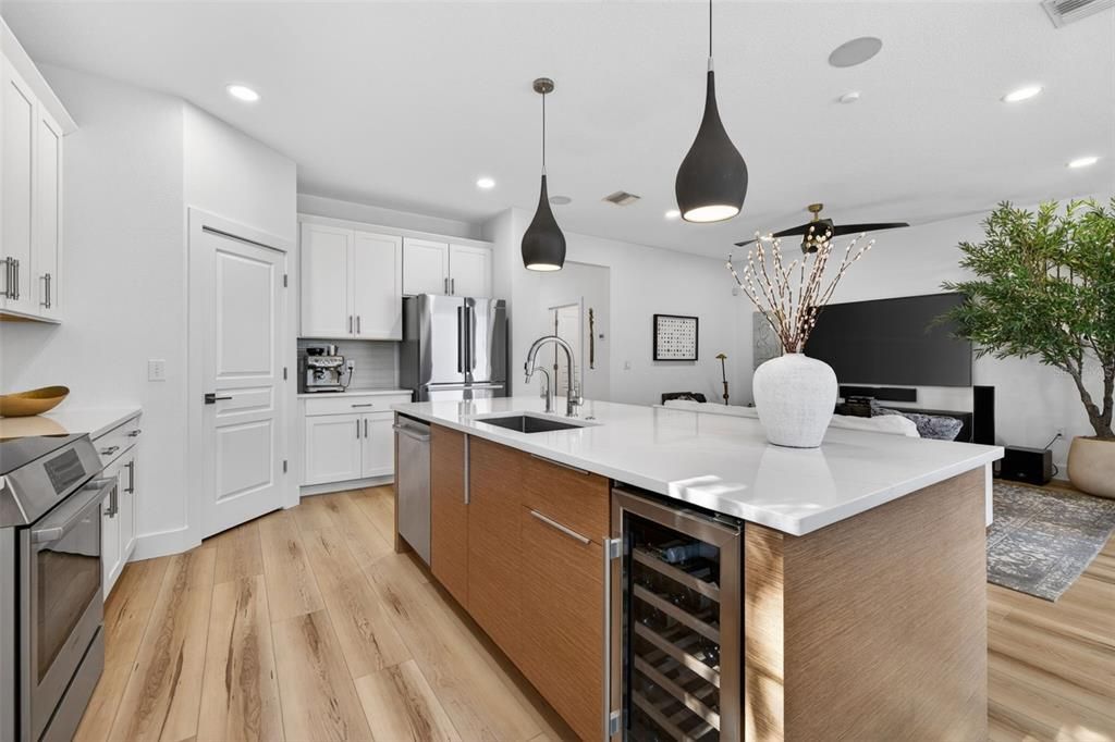 For Sale: $1,199,000 (5 beds, 4 baths, 2857 Square Feet)