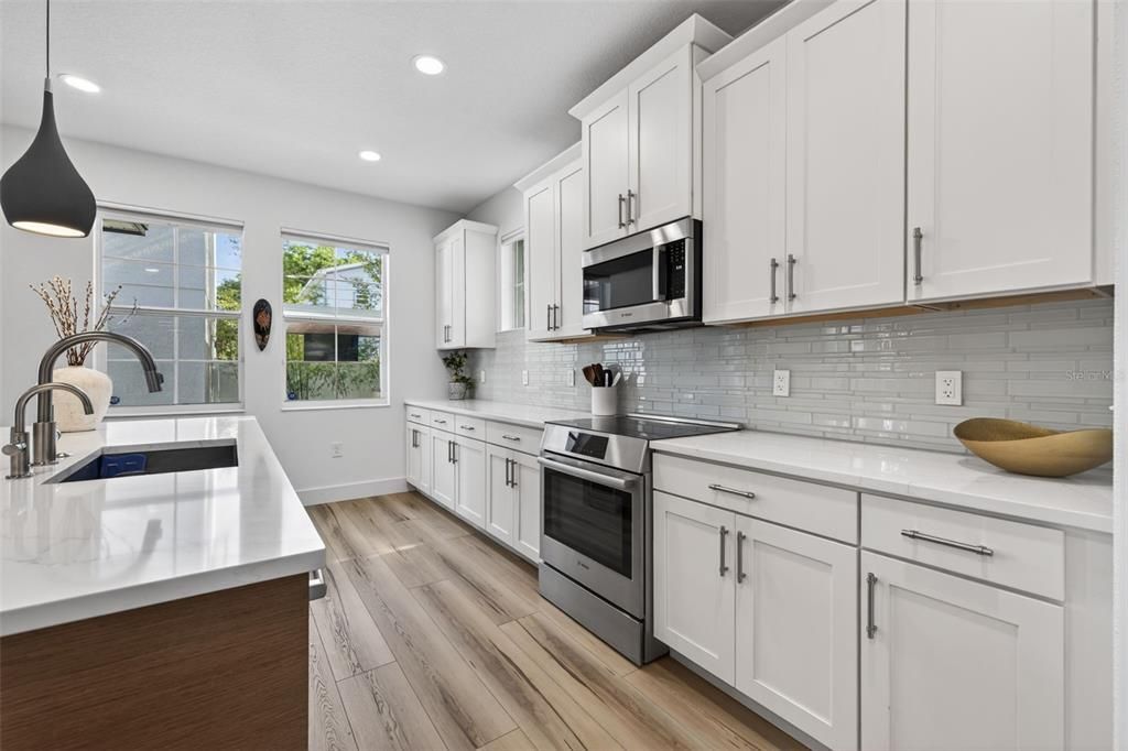 For Sale: $1,199,000 (5 beds, 4 baths, 2857 Square Feet)
