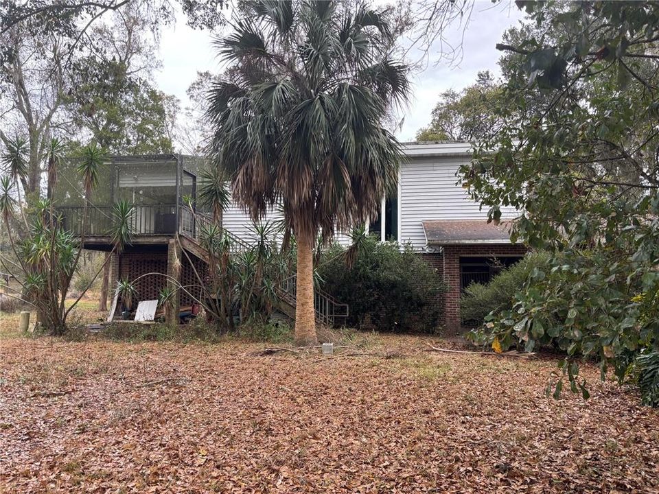 For Sale: $350,000 (2 beds, 2 baths, 1900 Square Feet)