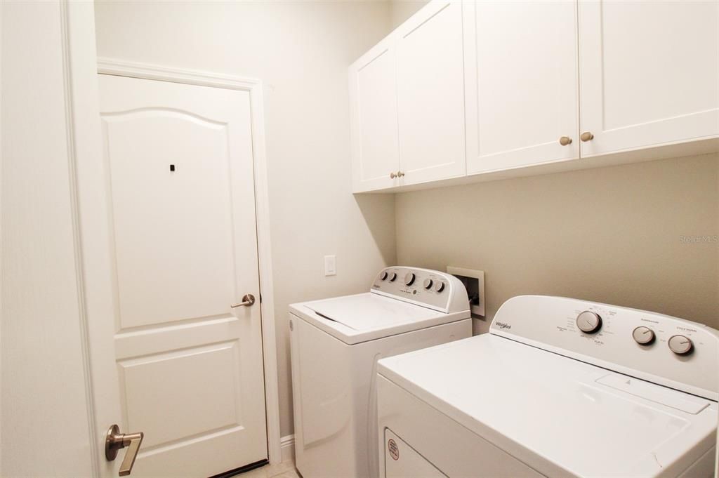 Active With Contract: $2,775 (3 beds, 2 baths, 1528 Square Feet)