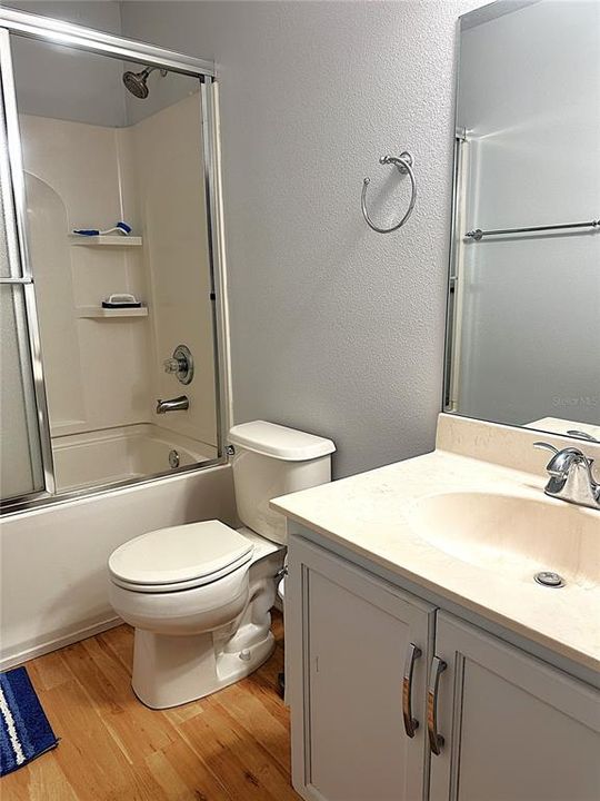 На продажу: $360,000 (4 спален, 3 ванн, 1606 Квадратных фут)