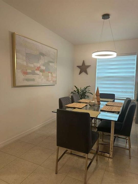 En Renta: $3,400 (4 camas, 2 baños, 2112 Pies cuadrados)