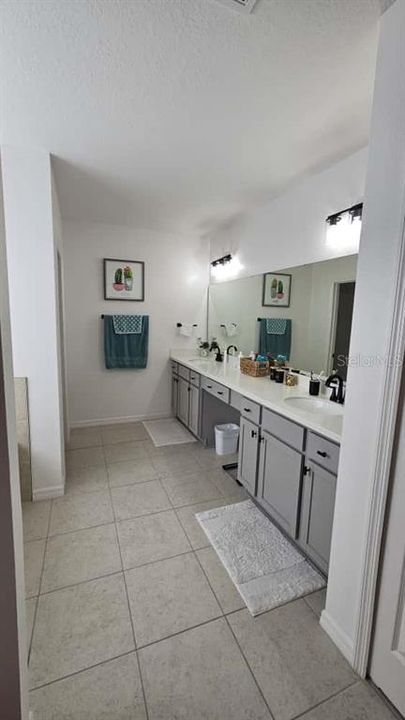 En Renta: $3,400 (4 camas, 2 baños, 2112 Pies cuadrados)