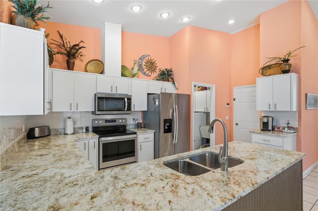 Active With Contract: $439,000 (4 beds, 3 baths, 2076 Square Feet)