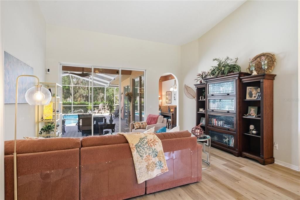 Active With Contract: $439,000 (4 beds, 3 baths, 2076 Square Feet)