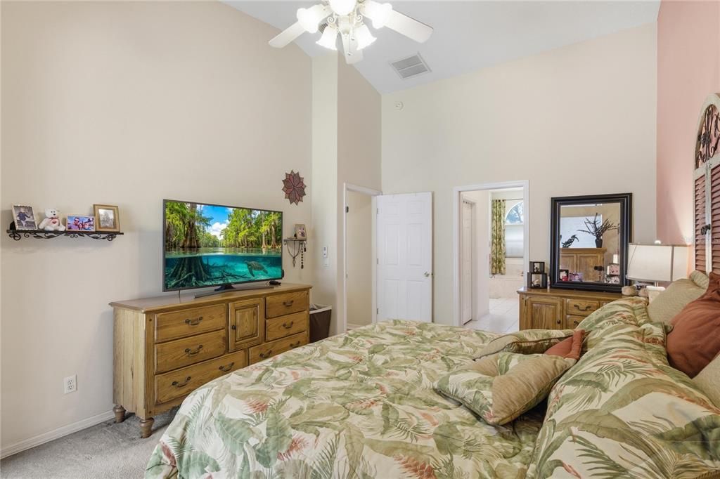Active With Contract: $439,000 (4 beds, 3 baths, 2076 Square Feet)