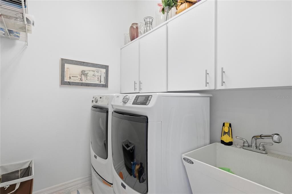 Active With Contract: $439,000 (4 beds, 3 baths, 2076 Square Feet)