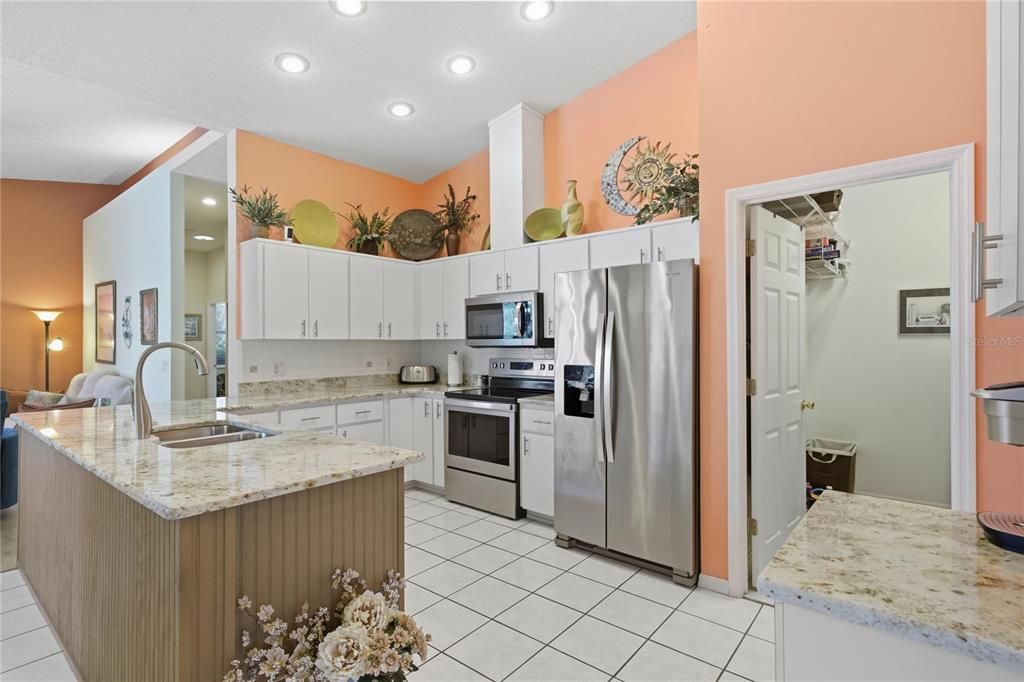 Active With Contract: $439,000 (4 beds, 3 baths, 2076 Square Feet)