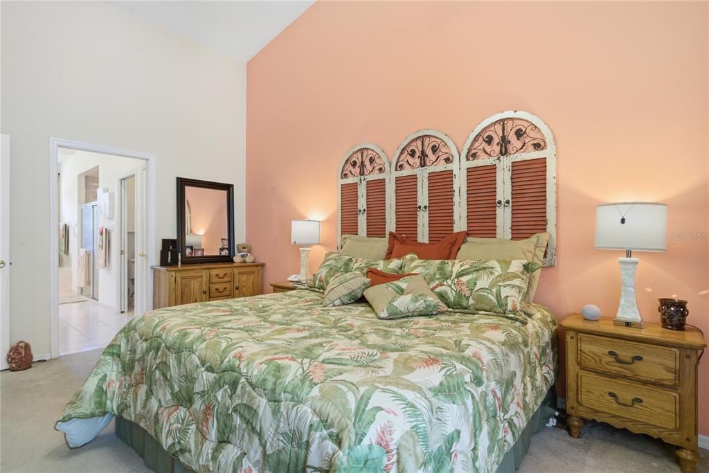 Active With Contract: $439,000 (4 beds, 3 baths, 2076 Square Feet)