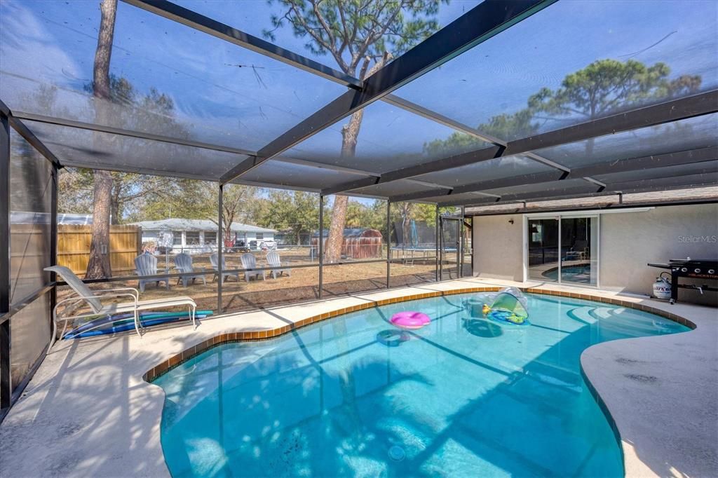 For Rent: $3,300 (3 beds, 3 baths, 1920 Square Feet)