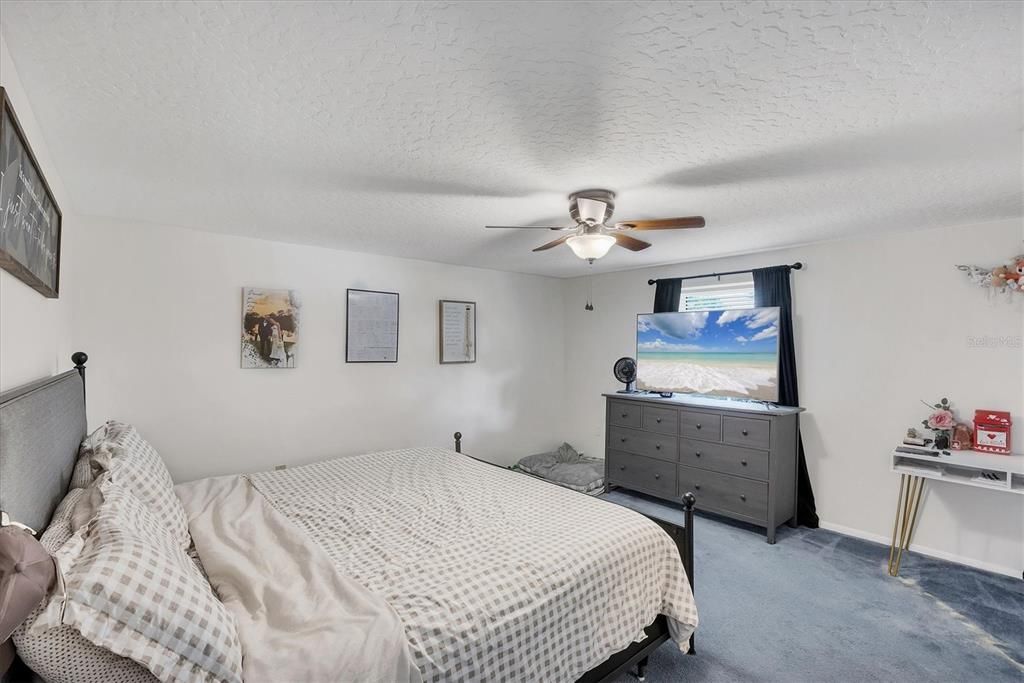 For Rent: $3,300 (3 beds, 3 baths, 1920 Square Feet)