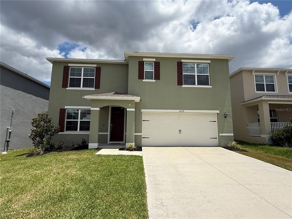 For Sale: $439,900 (5 beds, 3 baths, 2398 Square Feet)