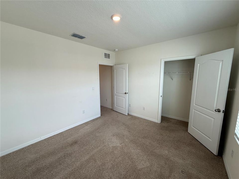 For Sale: $439,900 (5 beds, 3 baths, 2398 Square Feet)